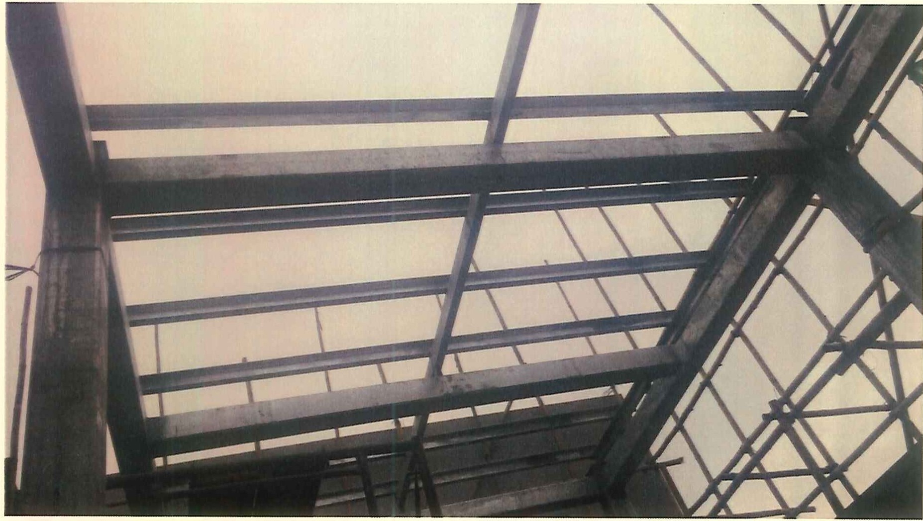 Steel frame structure